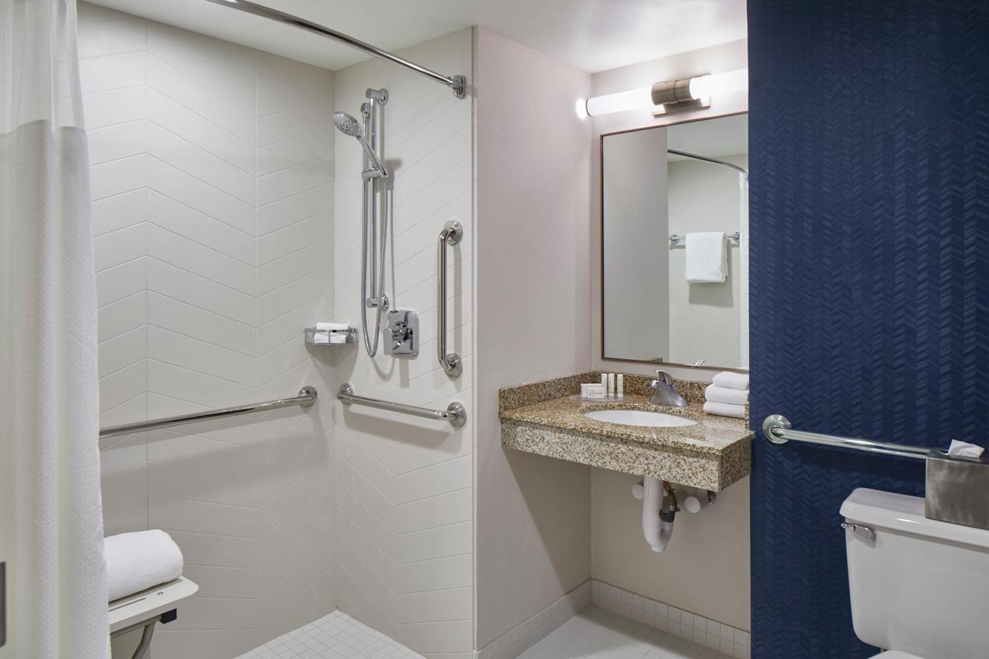 Fairfield Inn & Suites By Marriott Albany Airport Extérieur photo