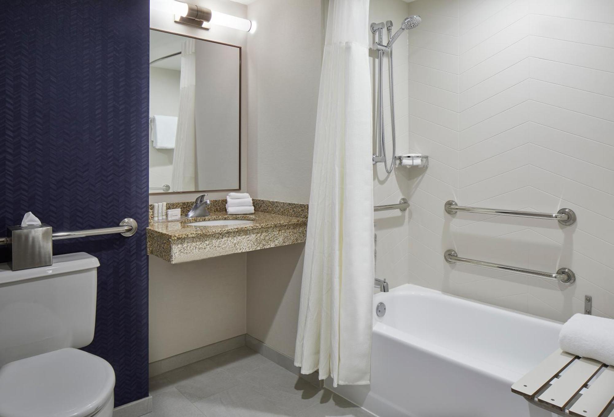 Fairfield Inn & Suites By Marriott Albany Airport Extérieur photo